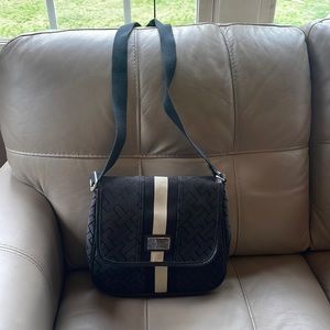 Tommy Hilfiger crossbody black bag with beige stripe